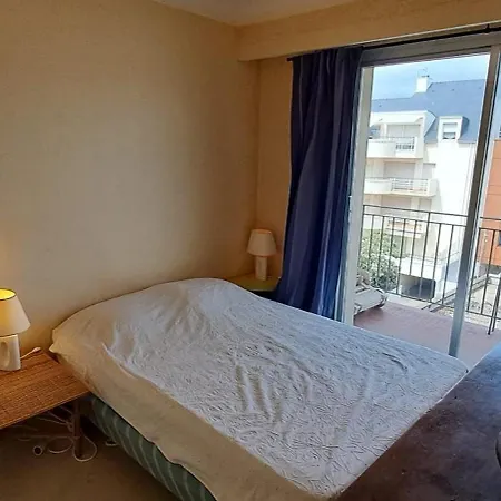 Διαμέρισμα Spacious Bright Nest With Balcony Facing The Sea *