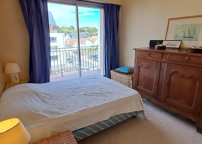 Spacious Bright Nest With Balcony Facing The Sea * Pornichet