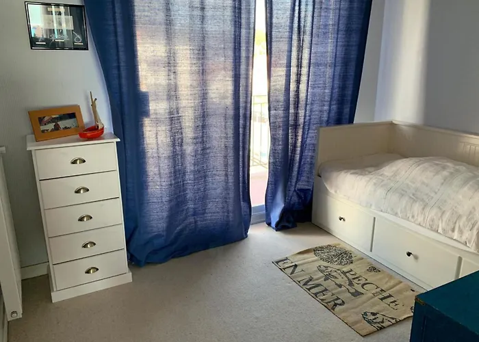 Spacious Bright Nest With Balcony Facing The Sea Appartamento *